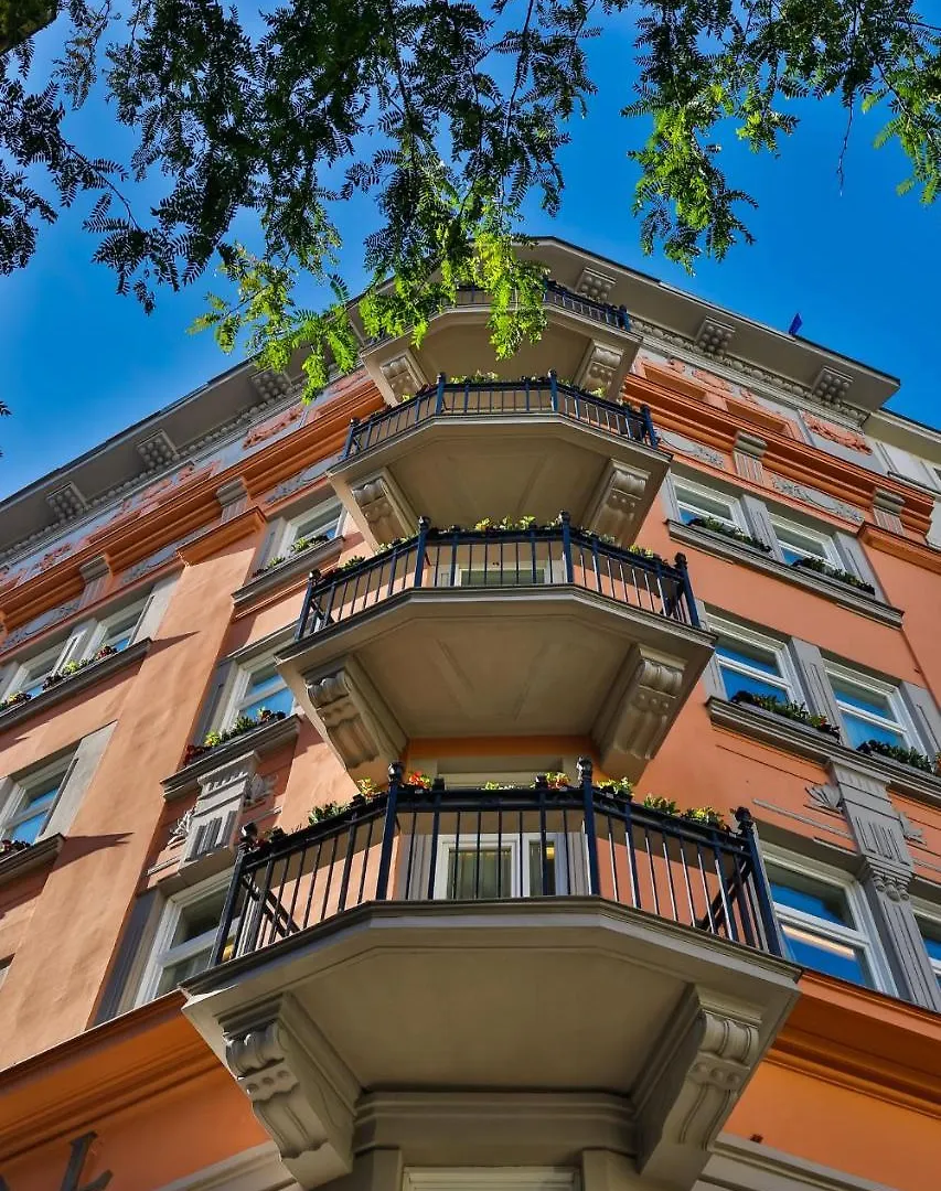 Boutiquehotel Das Tyrol Vienna 4*,
