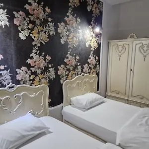 Nevis Fundeni Hotel Bucureşti