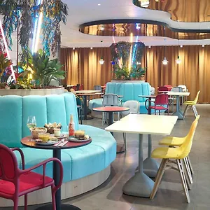 *** Hotel 17 Batignolles Francia