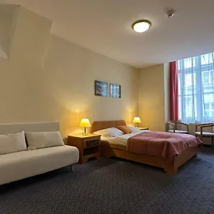 Szálloda Very Apartments, 5 Min To Center, No Reception, Bécs