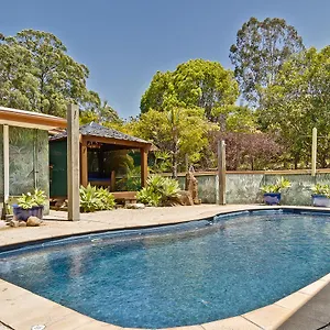 Noosa Edge Nudist Retreat Bed & Breakfast Doonan